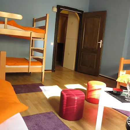 Traveler's & Hostel